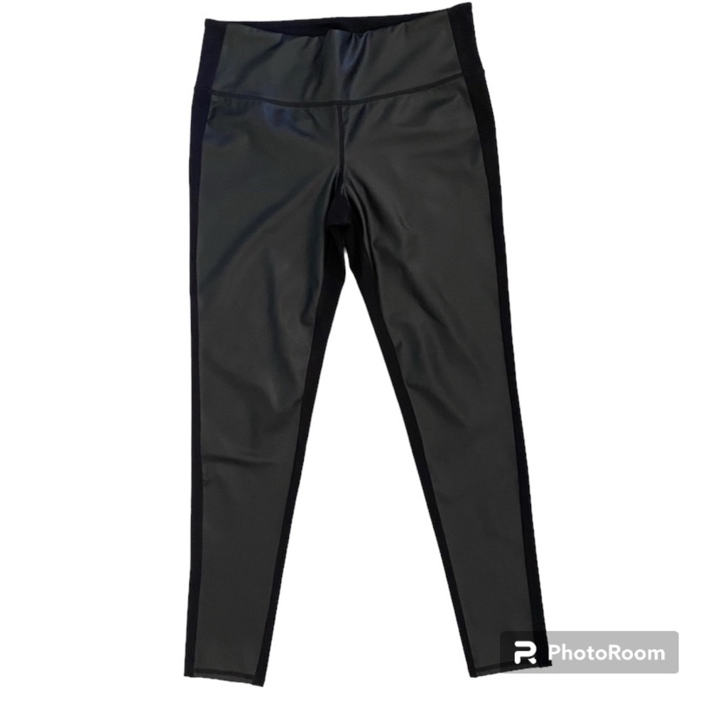 Athleta Black Faux Leather Front Leggings Size Medium
